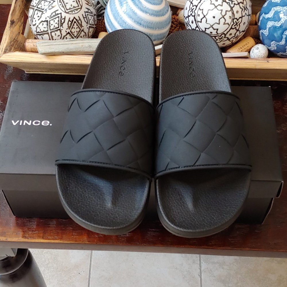 W-9; M-7 Vince Watley Woven Slide Sandals In Black - Picture 3 of 15